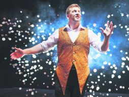 Fantasía. Artamónov promete dejar un bonito recuerdo en los espectadores tapatíos. ESPECIAL /