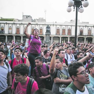 Estudiantes amagan con escalar protestas