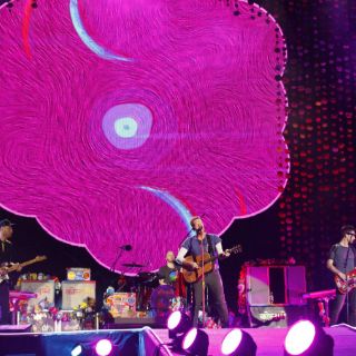 Coldplay pone a México de colores