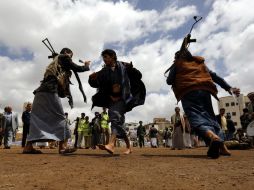 Según estimaciones de la ONU, al menos 32 mil 200 personas han muerto en Yemen desde que comenzó el conflicto. EFE / Y. Arhab