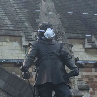 Detienen a cuatro miembros de Greenpeace en Londres