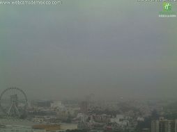 En la mayor parte de la ciudad capital se observó la caída de ceniza proveniente del volcán. TWITTER / @webcamsdemexico