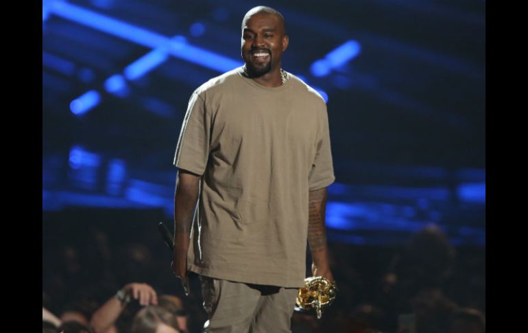 Aunque el álbum no se consigue en muchas tiendas tradicionales, West lo ha vendido en su sitio web. AP / ARCHIVO