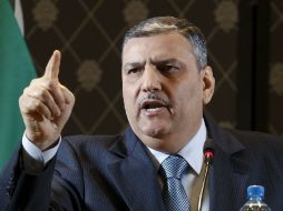 Riad Hiyab ofrece una rueda de prensa en Ginebra. EFE / S. Di Nolfi