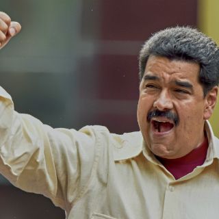 Capriles llama a impulsar referendo contra Maduro