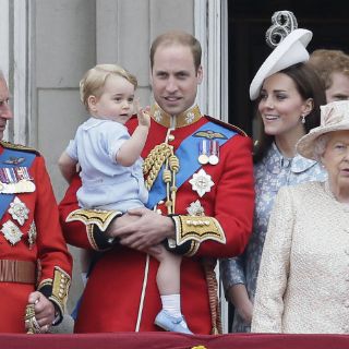 Príncipe Guillermo responde a críticas de los medios