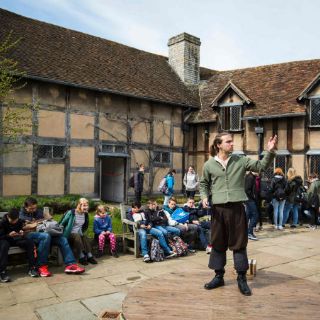 Recrean vida familiar de Shakespeare en la casa donde nació