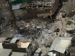 La madrugada de este miércoles se registraron dos réplicas al movimiento telúrico del sábado, de 6.1 y 6.3 grados Richter. AP / R. Abd