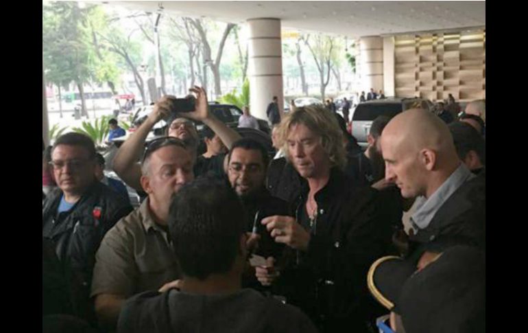 El músico se mostró accesible y dejó contentos a todos los presentes. SUN / C. Pineda