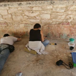 El INAH restaura pinturas prehispánicas de Mayapán