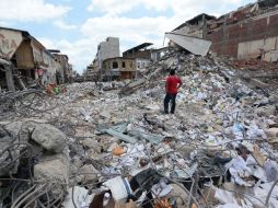Respecto a las edificaciones dañadas, la dependencia reporta mil 125 edificios destruidos y 608 dañados. AFP / J. Cevallos