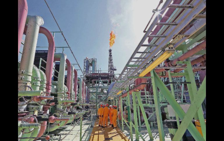Pemex busca vender alguna de las seis refinerías; pierden cerca de 100 mil mdp cada año. SUN / J. Reyes