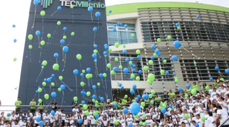 Los adolescentes realizaron dinámicas como rallies, lanzamiento de globos y plantación de árboles. ESPECIAL / TecMilenio