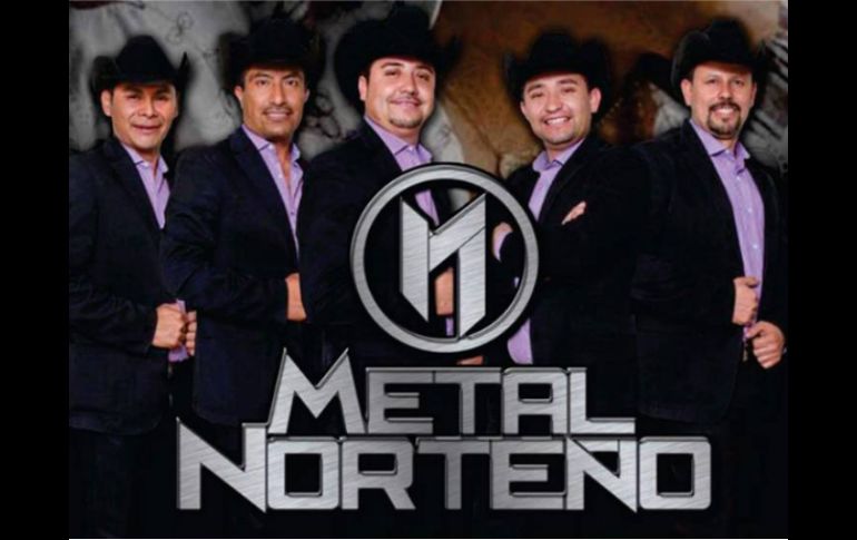 'Por unas monedas' es su segundo material de estudio, que presume el respaldo del cantautor Fato. FACEBOOK / MetalNorteno