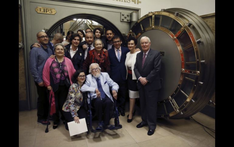 El legado de Fernando del Paso está junto al de otros premiados del Cervantes, como Juan Goytisolo y José Emilio Pacheco. EFE / F. Alvarado
