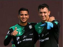Los jugadores del Santos Laguna se preparan para el partido del sábado en el Estadio Corona frente a Tigres. TWITTER / @ClubSantos