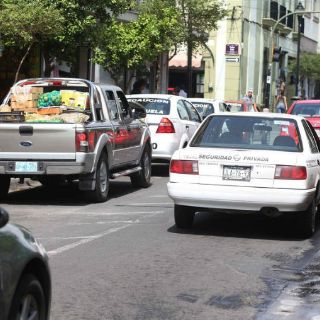 Piden a automovilistas actualizar datos para evitar multas