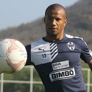 Monterrey busca seguir de líder, va contra Querétaro