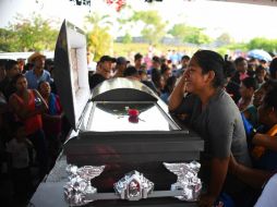 Buscan afinar las identificaciones y dar certeza a los familiares. EFE / A. Hernández