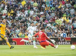 El chileno Bryan Rabello abre el marcador al minuto 29 para los de la Comarca lagunera. MEXSPORT / E. Terrazas