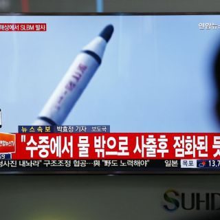Norcorea despliega 300 lanzacohetes en línea fronteriza