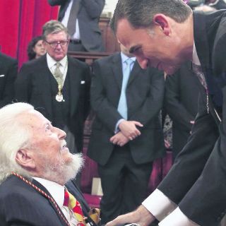 Del Paso denuncia abusos en México tras recibir el Cervantes