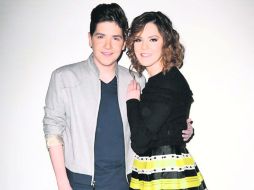 Pau y Davo. Su tema 'Para estar contigo' lo puedes escuchar todos los días al finalizar la telenovela 'Sueño de Amor'. ESPECIAL /