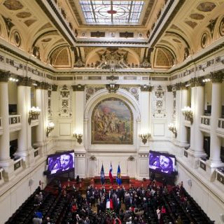 Despiden a Pablo Neruda en la víspera de su entierro