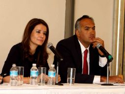 Este lunes, se realiza un seminario sobre la Ley de Disciplina Financiera. En la foto, funcionarios de la SHCP durante el evento. NTX / F. García