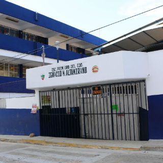 Tras balaceras, 100 escuelas suspendieron clases en Acapulco