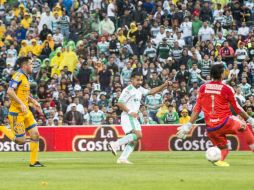 La riña tras el triunfo de los laguneros dejó un saldo de cuatro personas lesionadas y 22 aficionados detenidos. MEXSPORT / ARCHIVO