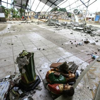 Ecuador creará un comité de reconstrucción por terremoto