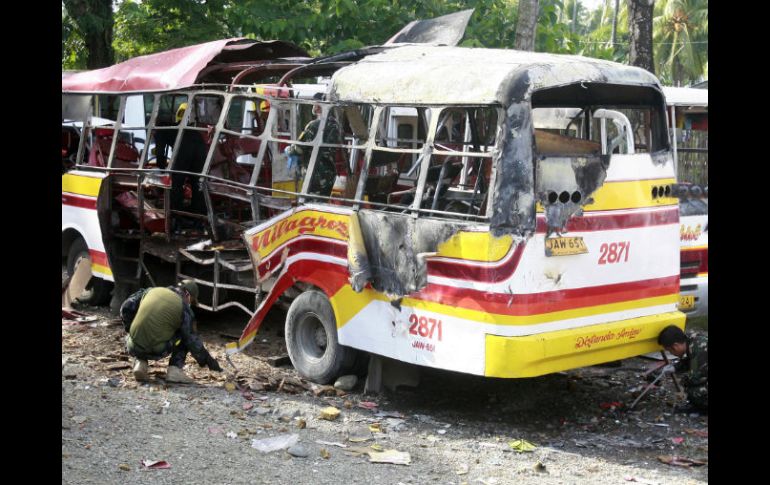 Al momento del incidente, a bordo del autobús se encontraban un total de diez personas, incluido el chofer. AP / ARCHIVO