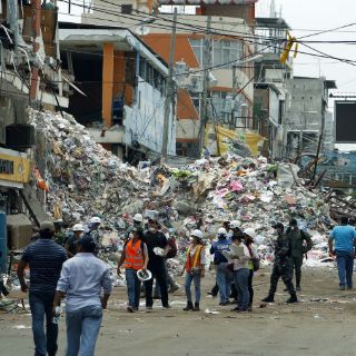 Rafael Correa denuncia malas construcciones en caso terremoto