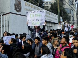 Dialogarán con el director de la institución quien, escuchará sus demandas y preocupaciones. SUN / ARCHIVO