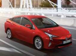 La combinación del motor eléctrico y a gasolina podría hacer que el Prius recorriera 903 kilómetros. SUN / Toyota