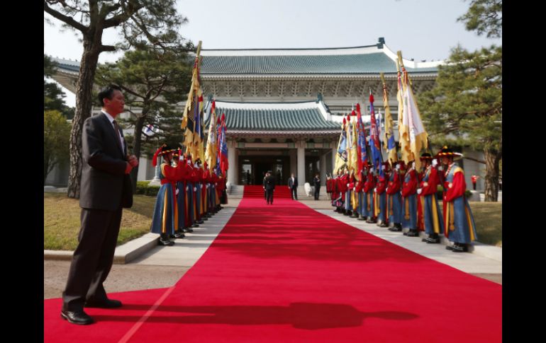 Se le conoce como Casa Azul a la sede de las oficinas de la presidenta surcoreana Park Geun-hye. AP / ARCHIVO