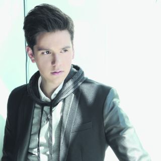 Axel Muñiz, voz más allá de las modas