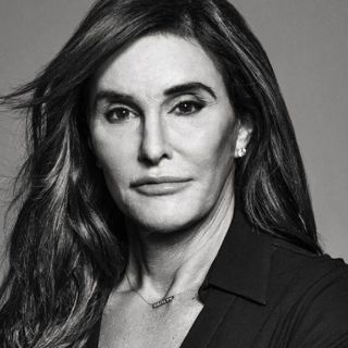 Caitlyn Jenner usa sanitario para mujeres en hotel de Trump