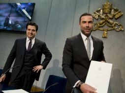 Rene Brulhart  y Tommaso di Ruzza, presidente y director de la Autoridad de Información Financiera del Vaticano. AP / A. Medichini