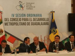El gobernador y los alcaldes de Zapopan y Guadalajara, entre los participantes. EL INFORMADOR / R. Tamayo