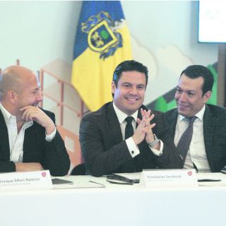 El transporte público se irá del Centro: Aristóteles