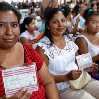 México dará seguro de vida a más de tres millones de mujeres