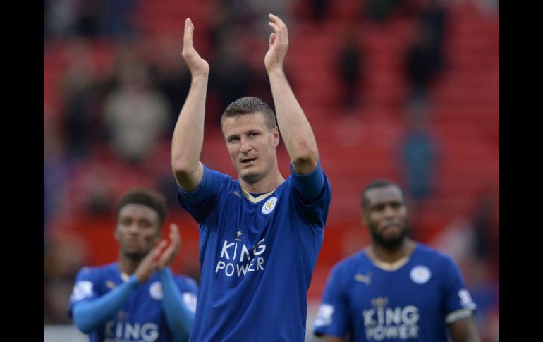 El líder de la liga Premier sigue cerca de triunfar, sin tener que depender de lo que hagan otros equipos. AFP / O. Scarff