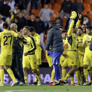 Sin 'Jona', Villarreal gana y amarra repechaje en Champions
