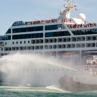 Zarpa primer crucero de EU a Cuba en más de 50 años