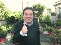 El artista cuenta con un tema que deleitará a las jefas del hogar, bajo su propia interpretación de 'Señora'. NTX /