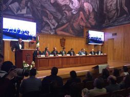 ''La atención hospitalaria de especialidad y alta complejidad, constituye la tarea medular del Hospital Civil'', asegura su director. TWITTER / @HospitalCivil