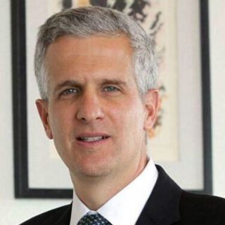 Peña Nieto nombra a Carlos Pérez Verdía coordinador de asesores