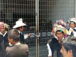 El conflicto se agravó cuando más de dos mil opositores tomaron la alcaldía para exigir la destitución de la alcaldesa. SUN / ARCHIVO